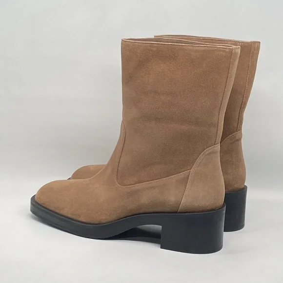 Stuart Weitzman Kaia 40MM Sport Suede Booties size 9